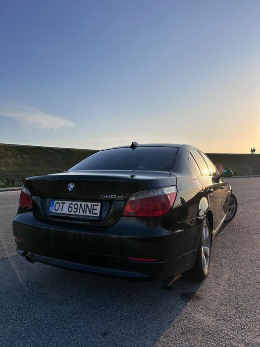 Vând BMW e 60 2009