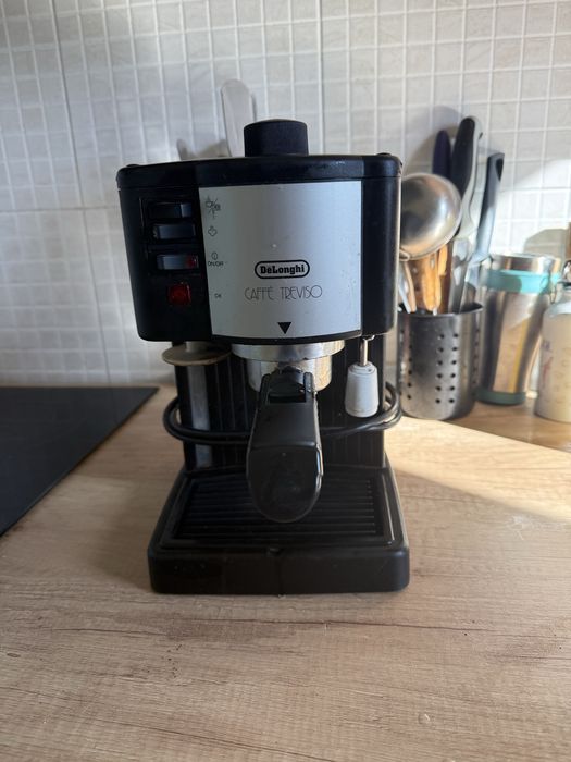 кафе машина delongi