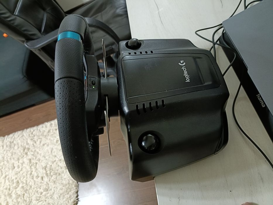 Volan gaming ps4/ps5/pc Logitech G29