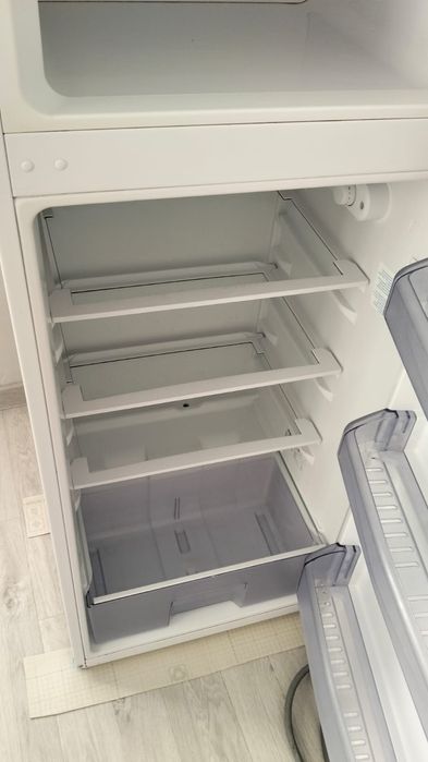 ,,Холодиоьник жаксы  состояниеде