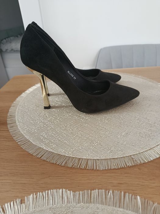 Pantofi eleganti
