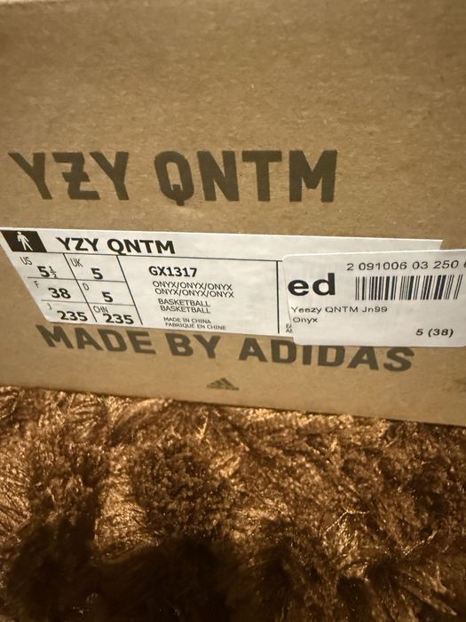Yezzy  adidas  originali