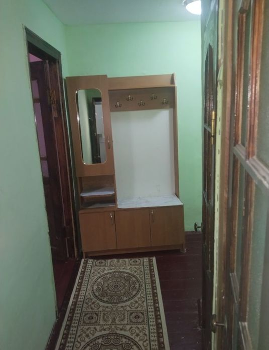 Продам шифонер и прихочка