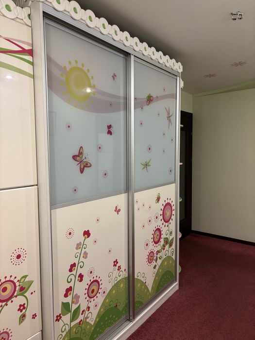 Продам детскую мебель для девочки