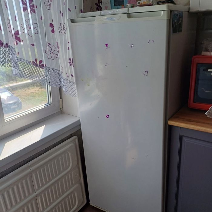 Продам  холодильник.