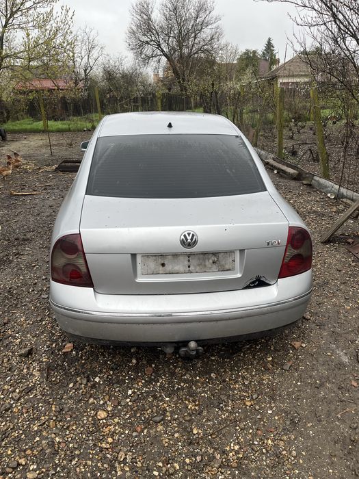 Vand passat b5.6 la dezmebrari