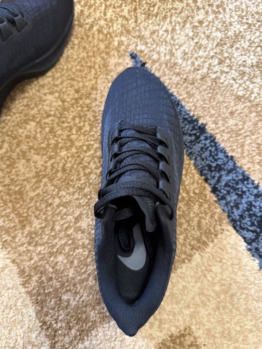 Кроссовки nike 42 размен
