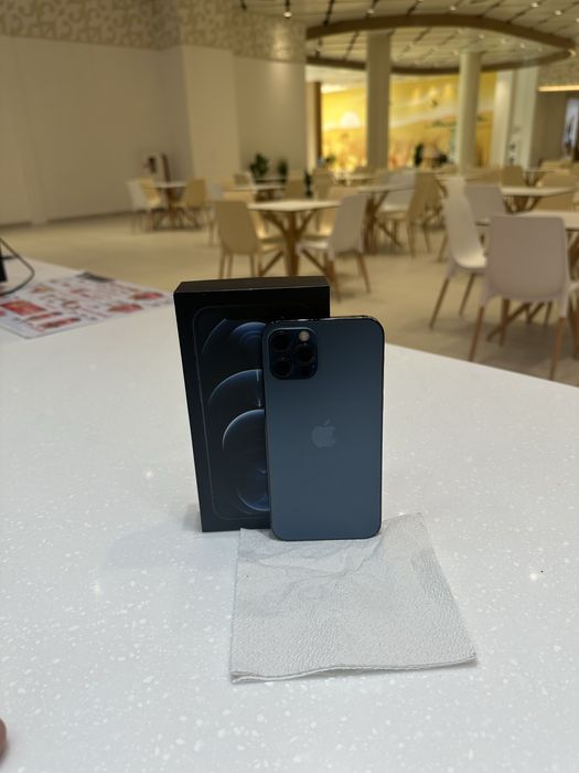 Продается Айфон 12 про