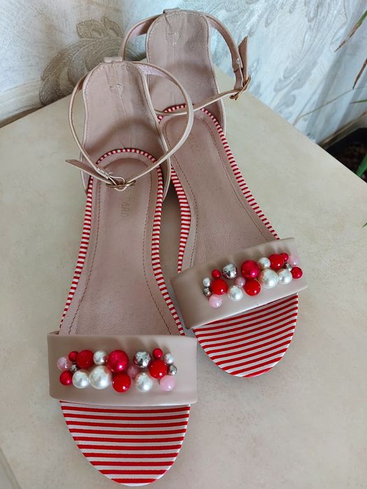 Босоножки, сандали 36 размер