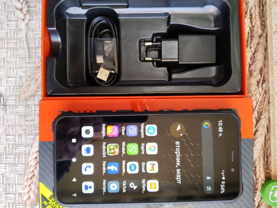 Нов OUKITEL8/256gb, пълен комплект