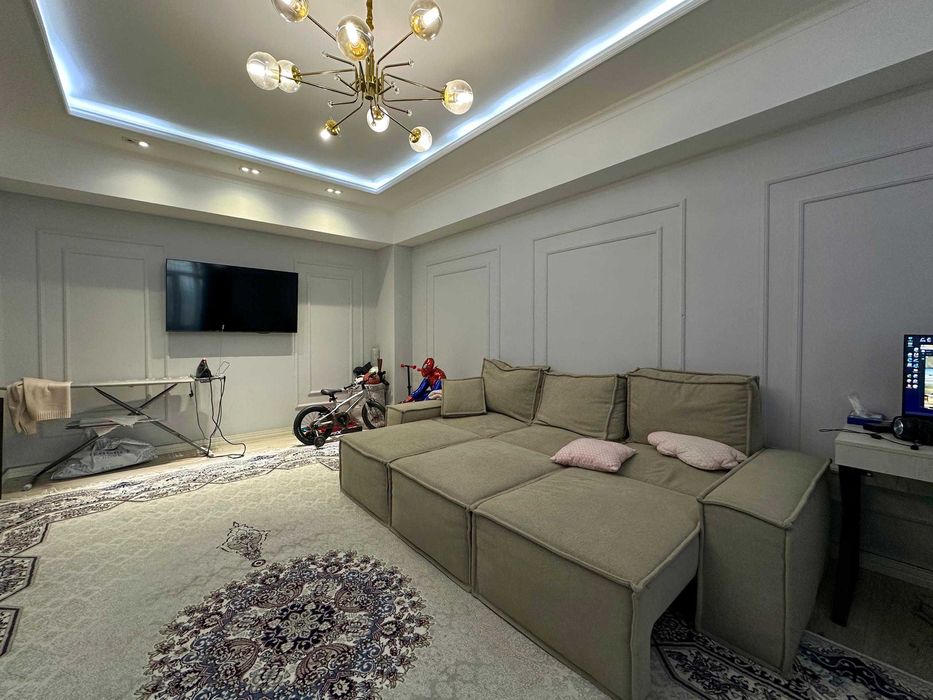 СРОЧНО продается 3-комнатная квартира Юнусабад