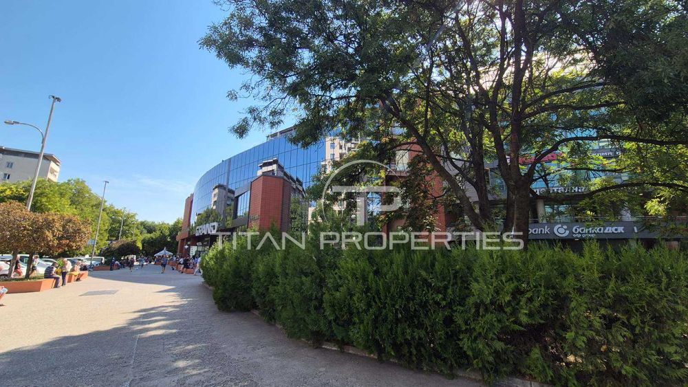 Продава се Тристаен апартамент в Пловдив, Център - 108 кв.м за 2100 €/кв.м - Снимка #11