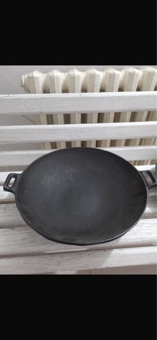 Чугунные сковородки