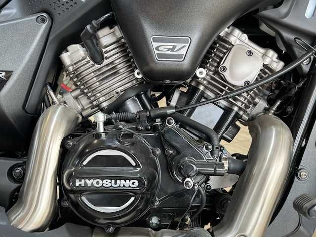 Motocicleta Hyosung GV300R, A2, 30cp, la MYMOTO CONSTANTA