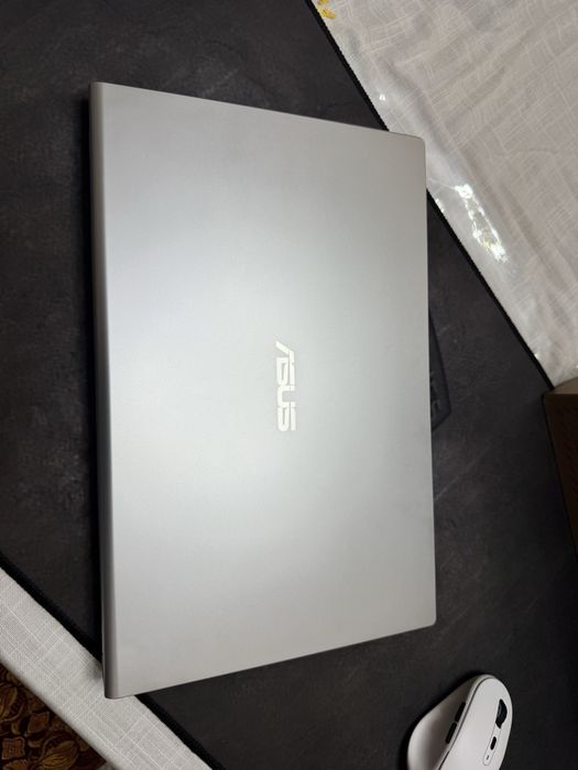 Asus Vivobook X515E