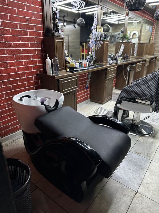 Срочная продажа барбершопа