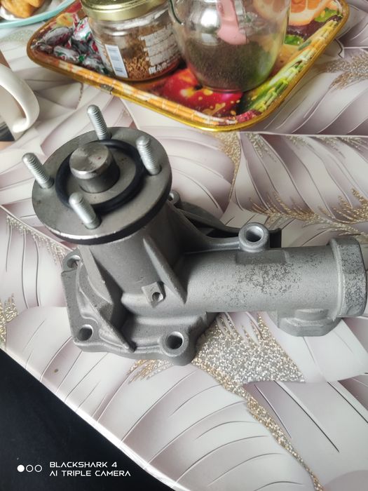 Продам помпу охлаждения GMB JAPAM