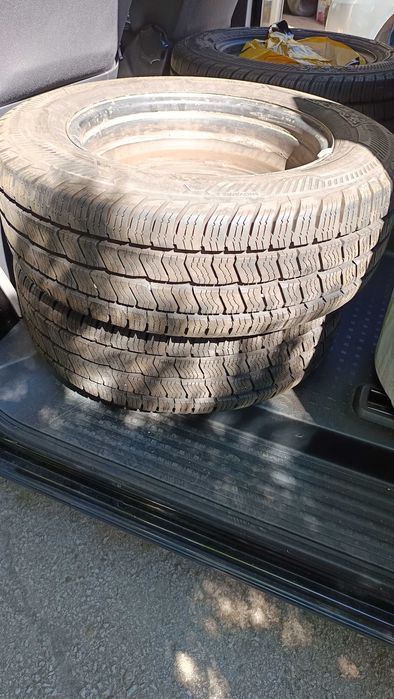 Гуми, стоманени джанти и алуминиеви джанти за Volkswagen Transporter T5, T6