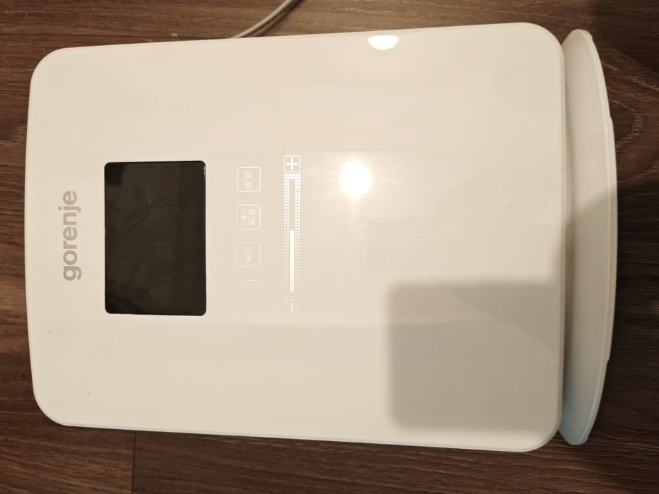 Vând umidificator Gorenje H50DW