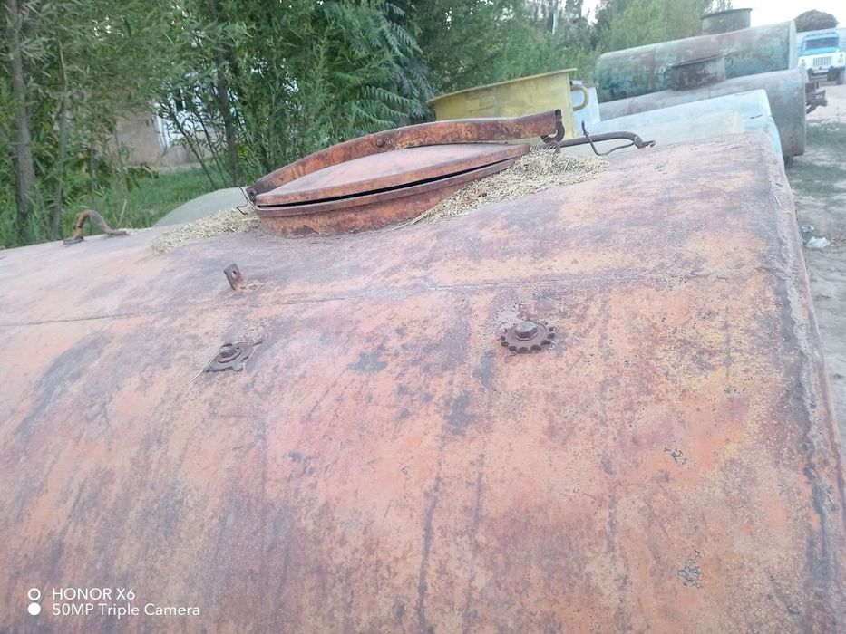 Зил ёмкость сотилади