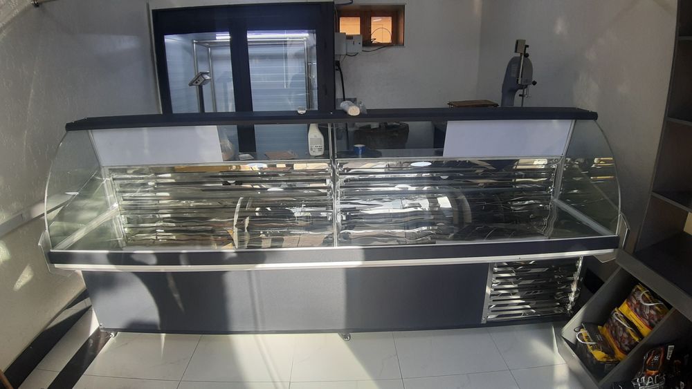 Холодильник витрина