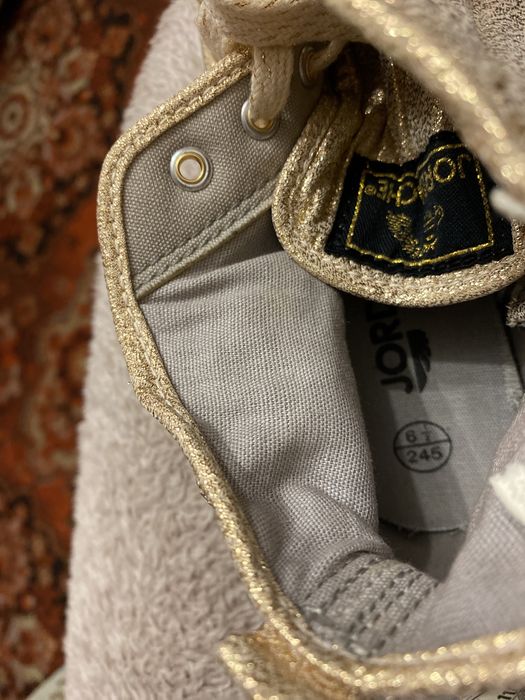 Фирменные корейские кеды