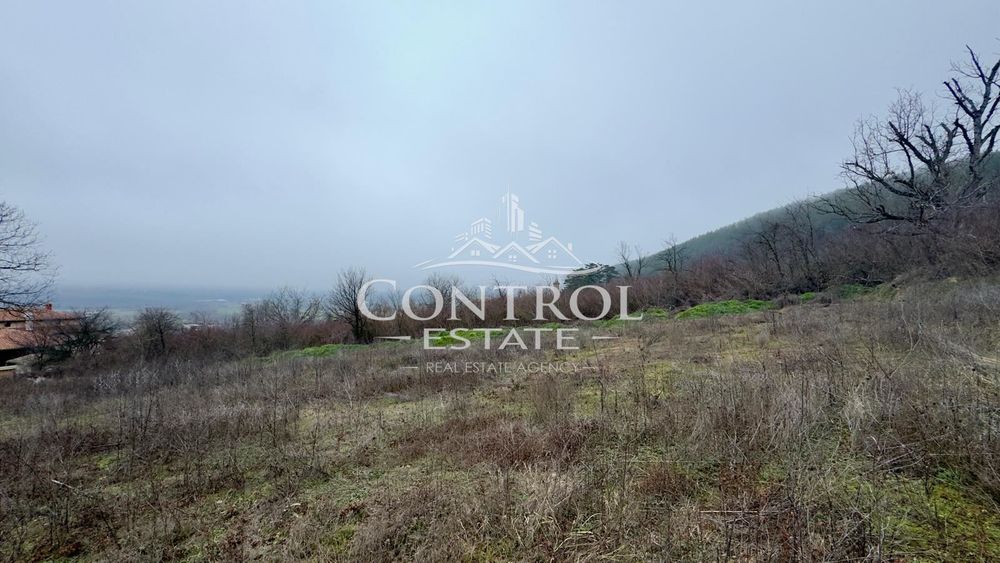 Парцел в Велико Търново, област-гр.Дебелец площ 1095 цена 52000