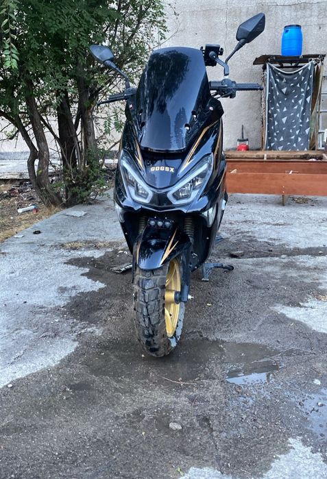 Макси мопед скутер