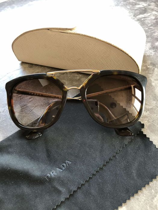 Дамски очила Prada!