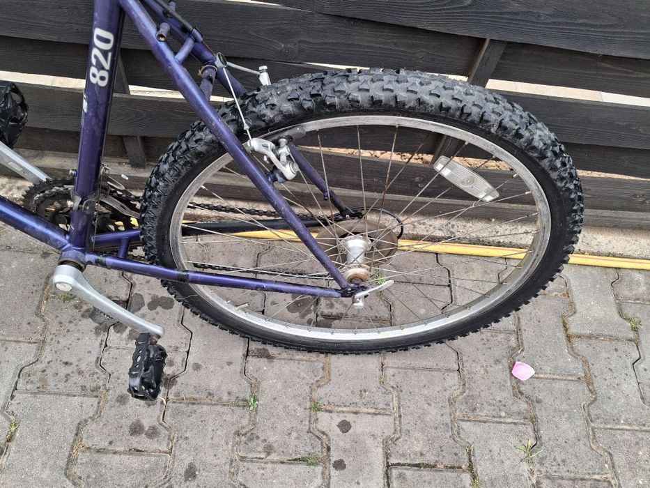 Vând bicicleta Trek 820