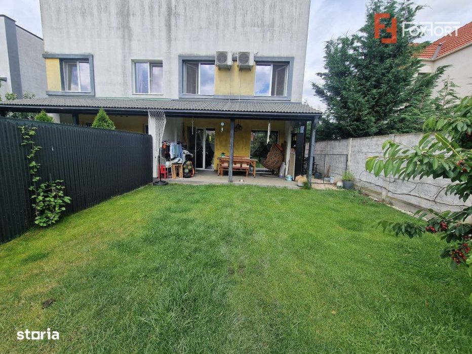 Duplex de vanzare cu 4 camere, cu teren de 303 mp, Ghiroda