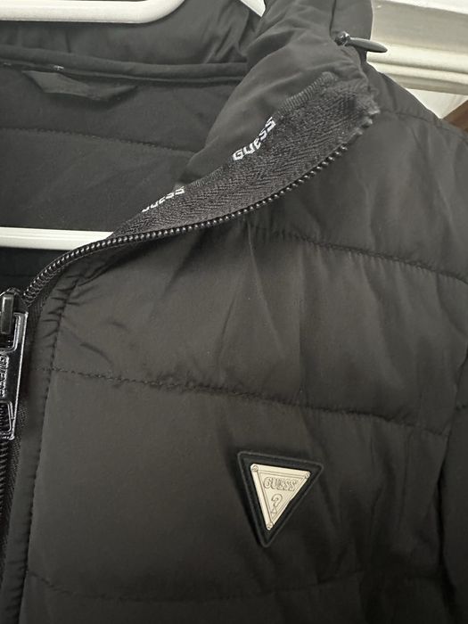 Ново зимно яке Guess