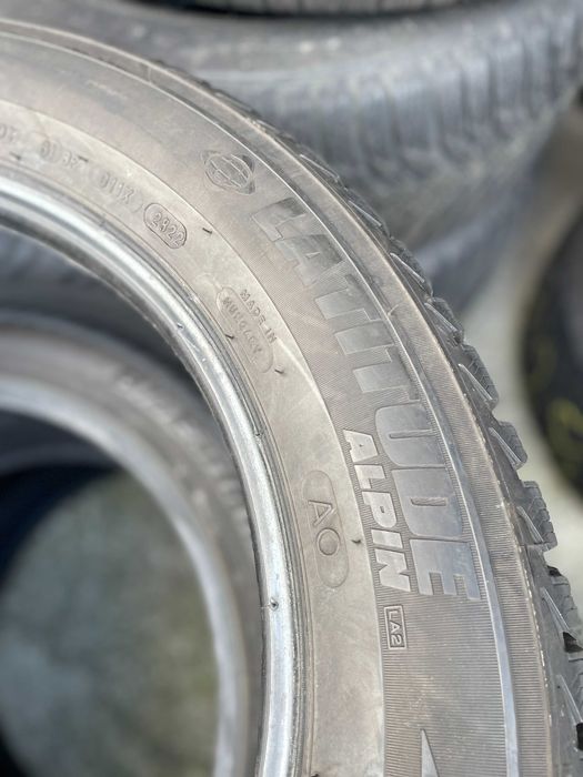 4x 235 55 19 Michelin Alpin