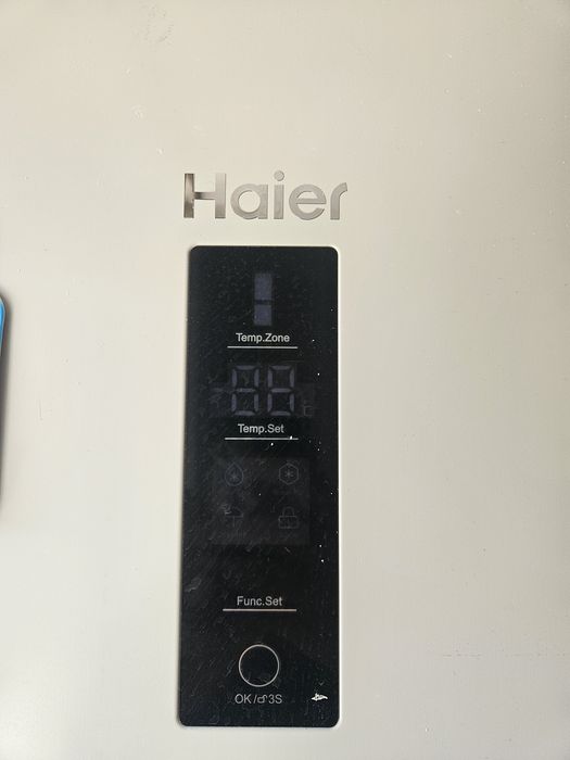 Продам холодильник Haier