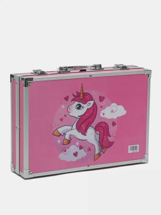 Bolalar uchun maxsus boʻyoqlar chamodoni yana sotuvda mavjud