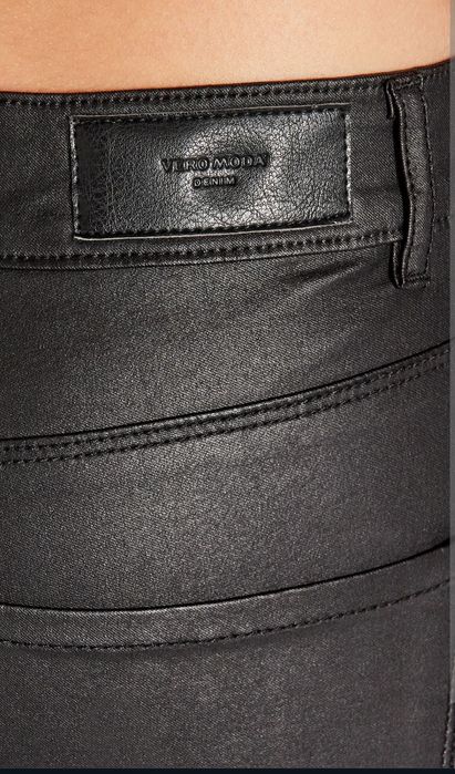 Нов панталон на Vero Moda размер XS