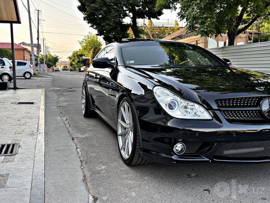 Mercedes CLS 63 AMG Body Kit V8 Состаяние Зор