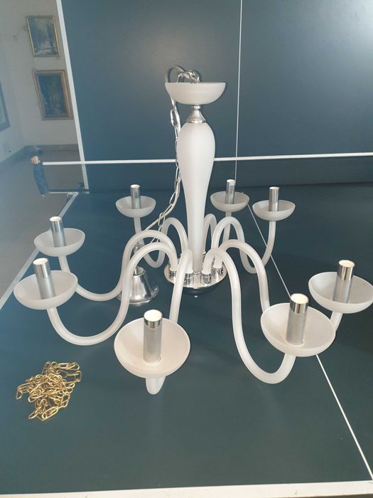 vand candelabru cu 8 brate in stare impecabila