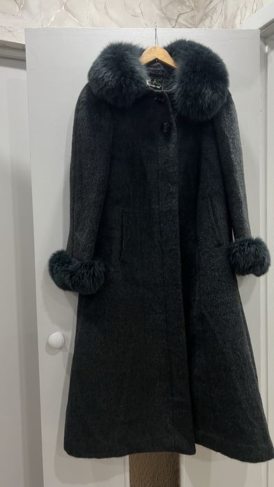 Продам зимнее пальто