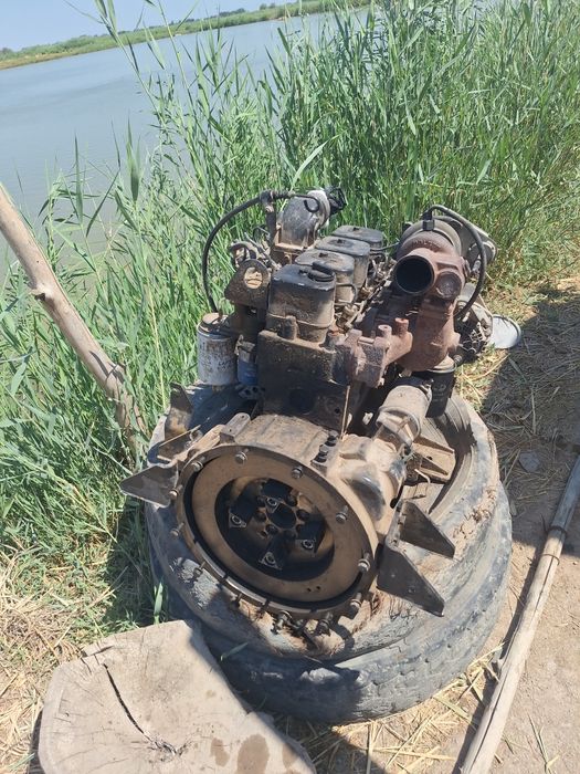 Cummins 4 slendir motoʻr.