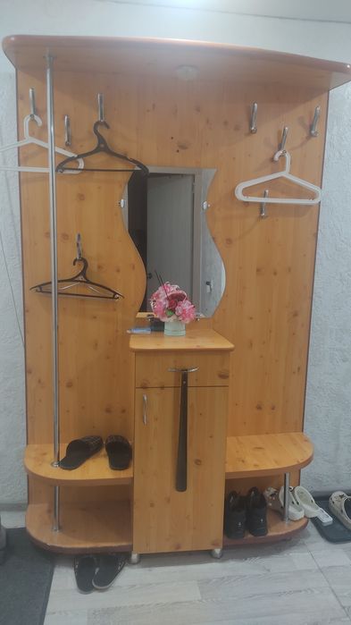 Продам прихожую. Самовывоз!!!
