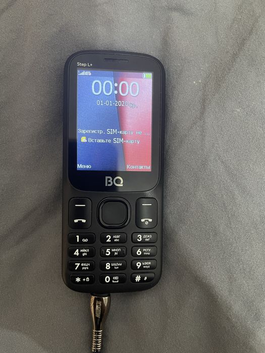 Bq step L+ кнопаяный телефон