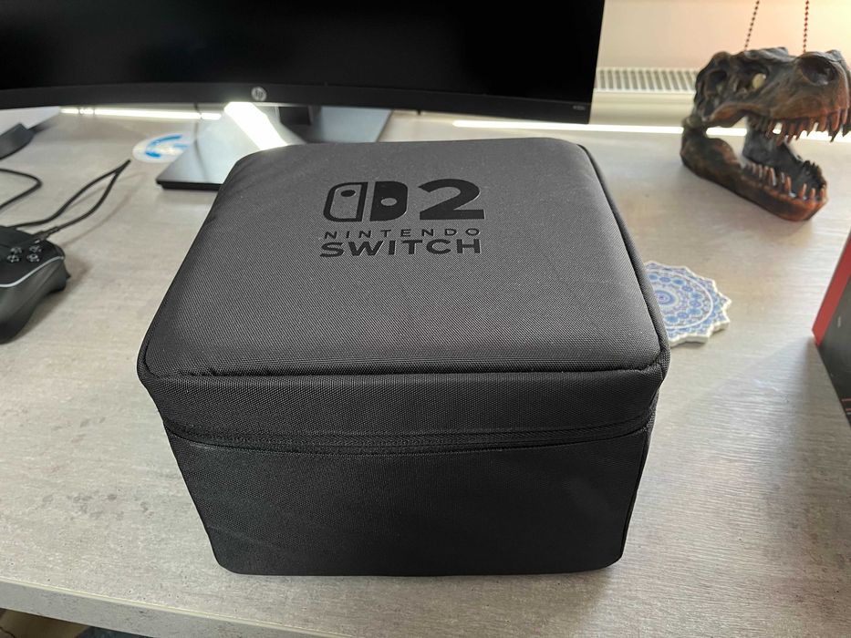 Nintendo Switch 2 + Geanta transport All In One, negru + garantie