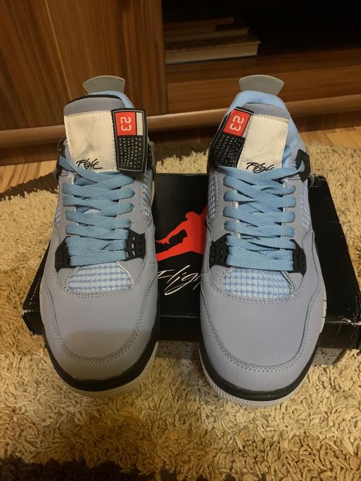 Jordan 4 university blue