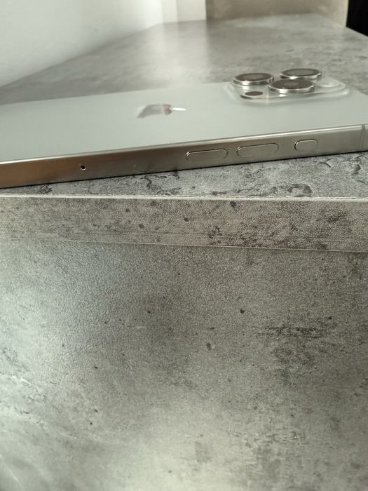 iPhone 15 Pro , 256GB , Natural Titanium, ca nou