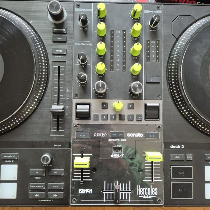 Hercules DJ Control Inpulse T7 - innoFADER