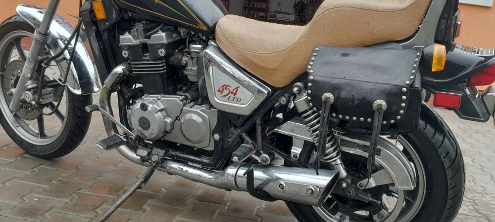 Vand motocicleta kawasaki LTD 454