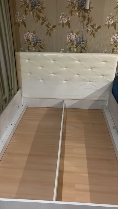 Кровать спальныйй