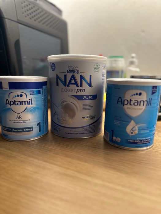 Адаптирано мляко Аптамил и Nan
