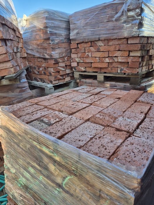 Продам кирпичи для строительства